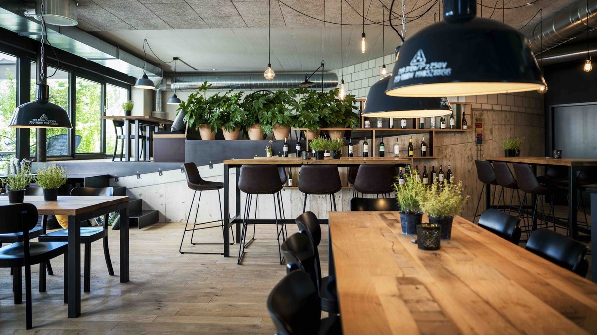 Veritas Weinlounge & Restaurant