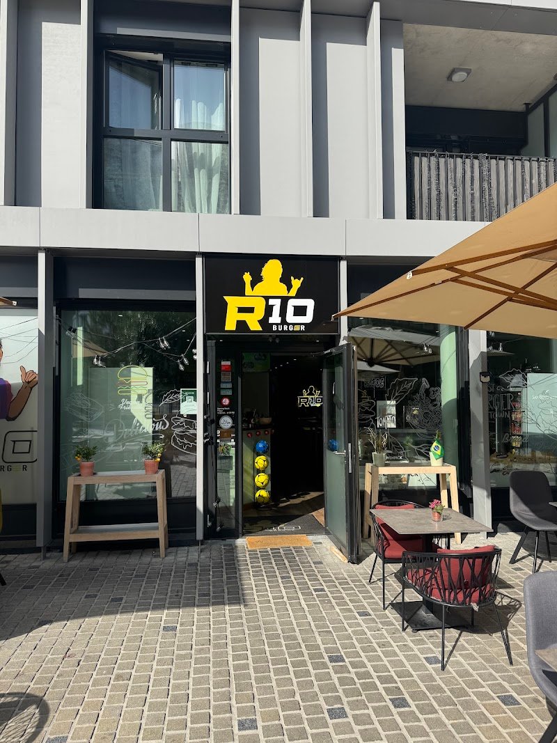 R10 BURGER